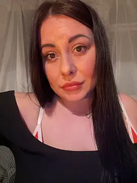 DaisyStreet live XXX chat