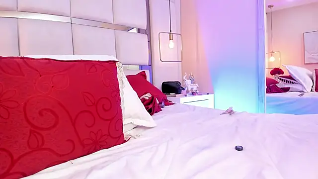 แชท XXX สดของ elizavenus