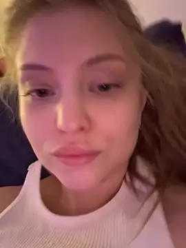 MollyHilton 现场XXX聊天