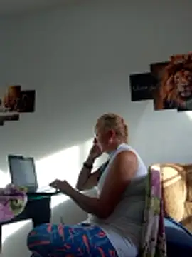 MILEIDE980 Live XXX-chat