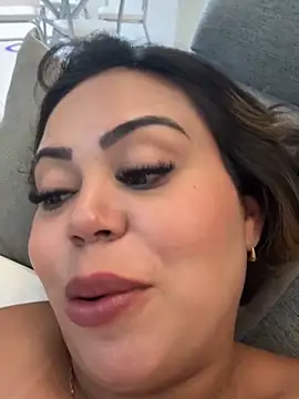 Chat XXX ao vivo de lariic