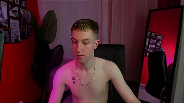 Dylan_Norton Adlı Modelin Canlı XXX Sohbeti