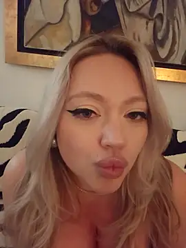 Chatroom XXX en direct de misstitmouseofficial