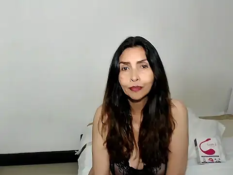 Monique_kiss: απευθείας συνομιλία ΧΧΧ