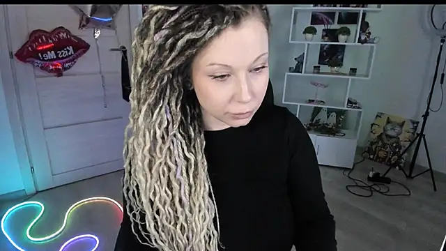 XXX chat uživo modela HoneySallyMoore