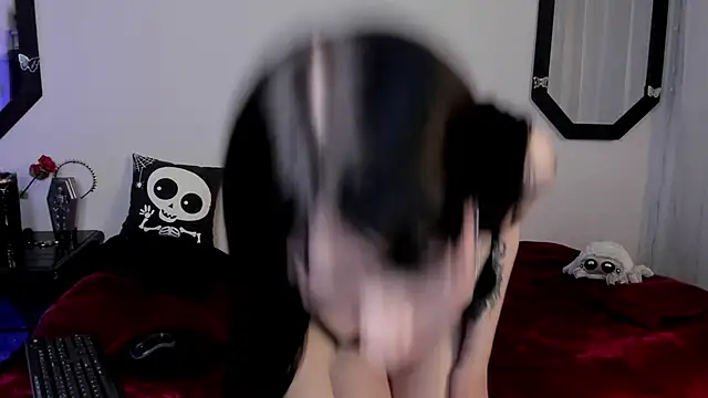 Chat +18 de Amy_Aloqua ao vivo