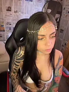 XXX chat uživo modela i_am_nina_