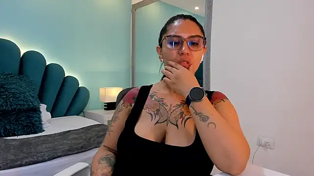 Chat XXX Live sharlott18