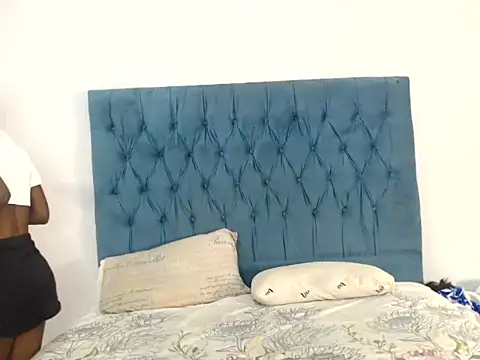 Pokazy przed kamerką – CooperHott