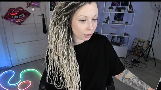 Онлайн чат XXX HoneySallyMoore