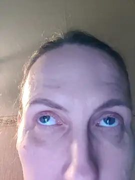 Evelina_cute webkamerás műsora