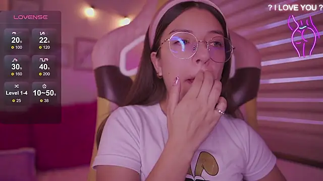 milly_kenner Adlı Modelin Canlı XXX Sohbeti