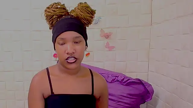 Онлайн чат XXX EroticSexyPrada