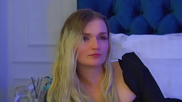 AnnyRaii: απευθείας συνο μιλία ΧΧΧ