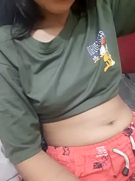 Baby_girl67: διαδικτυακό σόου στην κάμερα