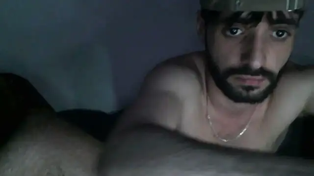 دردشة young_swisscouple الجنسية المباشرة