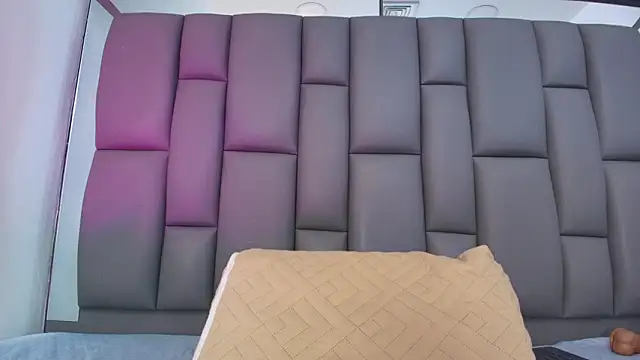 kissme_luna 现场XXX聊天