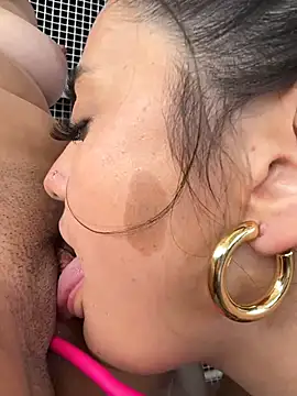 Antonella_Julieta Webcamshow