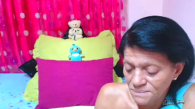 SLUTTYROXY: онлайн-секс-чат