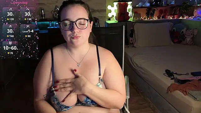 Kimberly-Caprice Adlı Modelin Canlı XXX Sohbeti