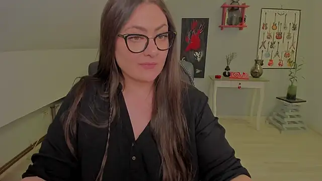 Chat XXX en directo de MistressDarrah