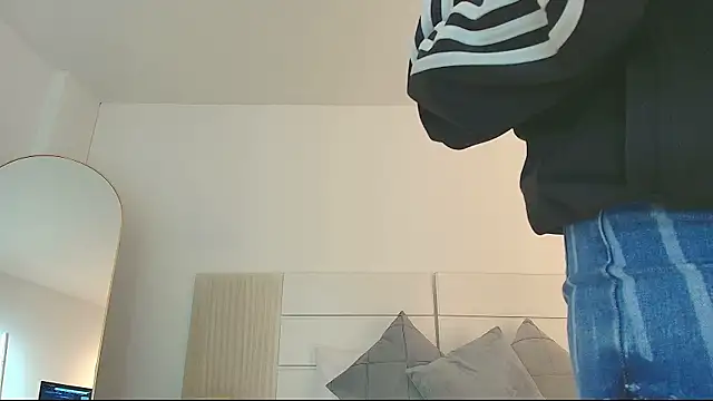 Chat +18 de tamara_walter ao vivo