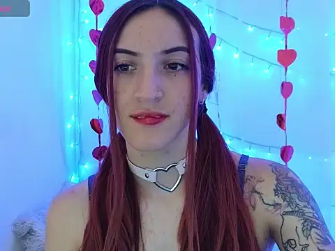 ninaa_fox Adlı Modelin Canlı XXX Sohbeti