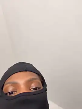 KiaraAmara Live XXX-chat