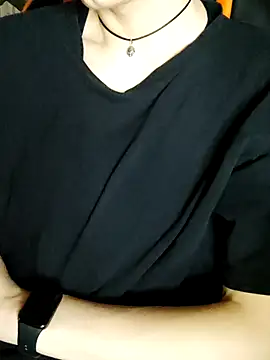 AashikalaaのライブXXXチャット