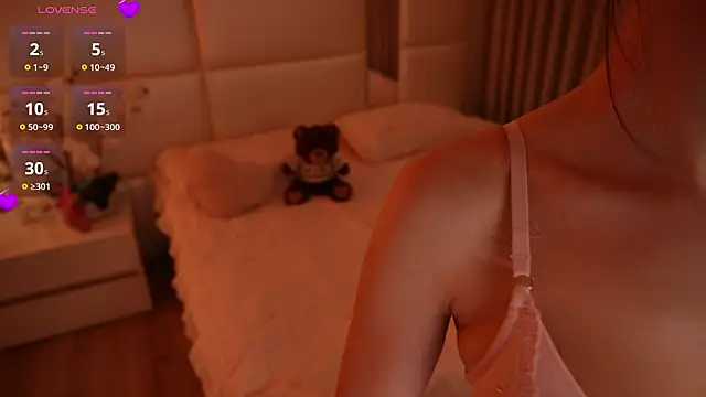 Lilly_Colins – Naživo XXX chat