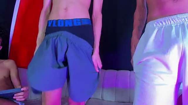 Pleasure_boys_hot Show Webcam