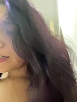 Chatroom XXX en direct de Alice777_