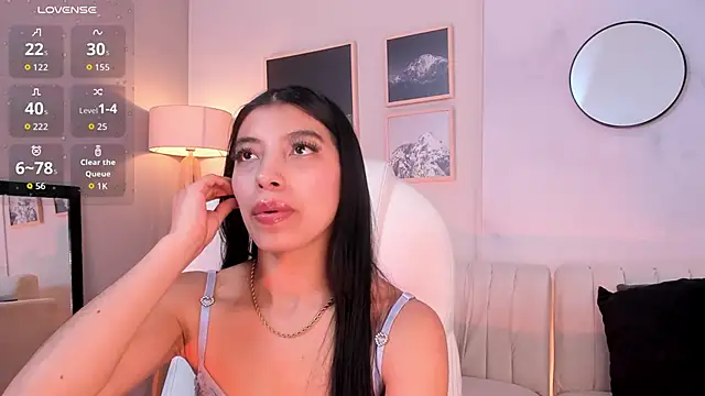 Tiffany_Low – Naživo XXX chat