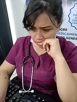 MILA__06 লাইভ XXX চ্যাট