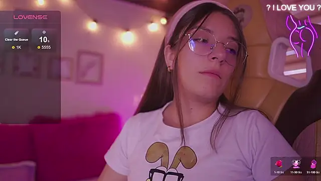 milly_kenner élő XXX-chatje