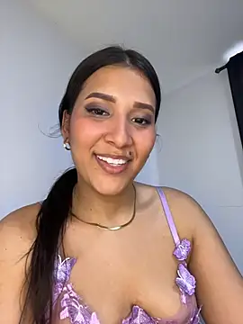 Chat +18 de IsabellaJoness_ ao vivo