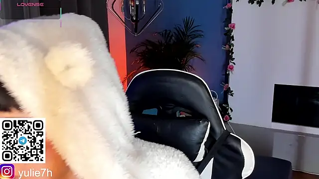 Chat +18 de _Jessy_Moon_ ao vivo