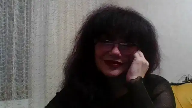 Show modela SilviaSky51 na web-kameri