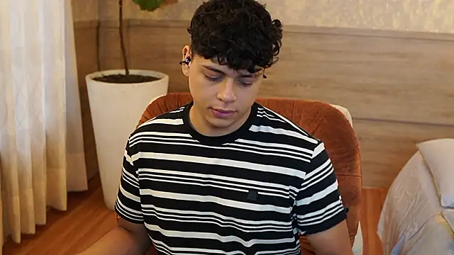 Živý XXX chat Ethan_occonor