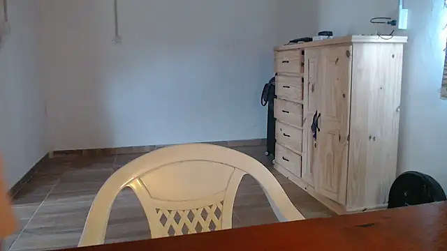 Missforever: απευθείας συνομιλία ΧΧΧ