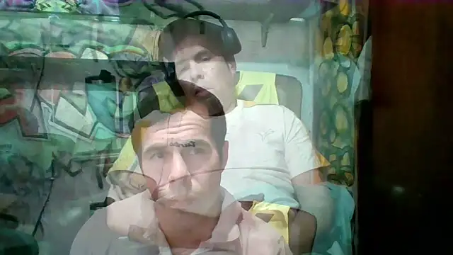 Gc-g: διαδικτυακό σόου στην κάμερα