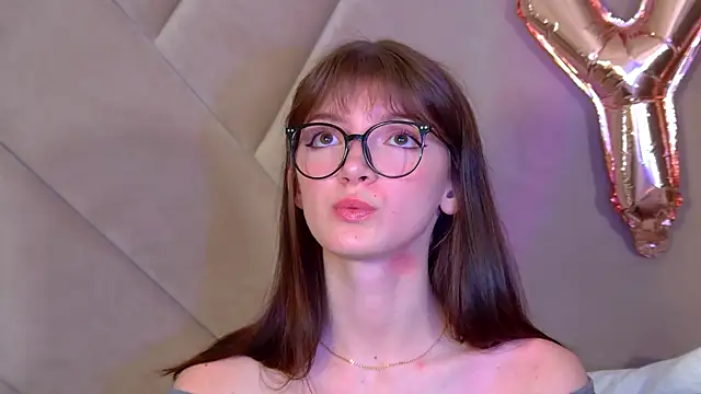 แชท XXX สดของ SophiaProve