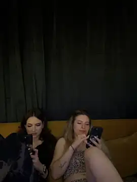 Chat XXX ao vivo de Rania_Stitch