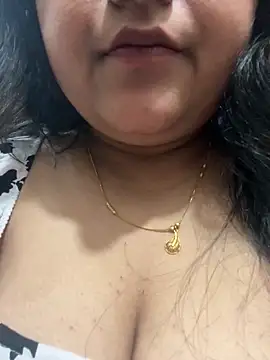 radhikkaaのライブXXXチャット