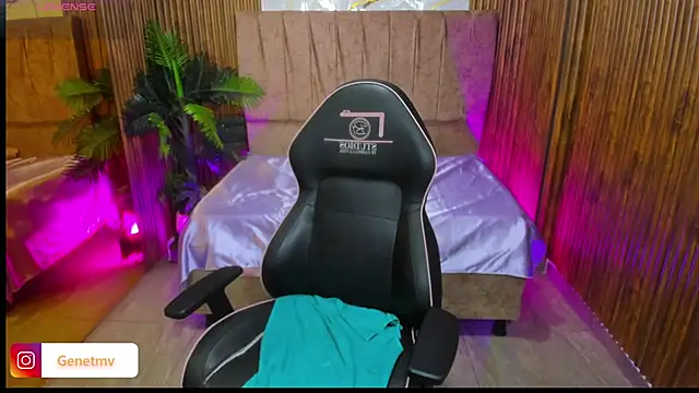 Roxanne_tay live XXX chat