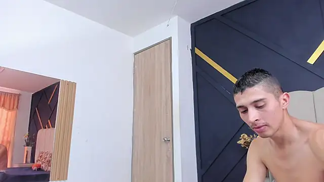 MiaANDrony Live XXX-chat