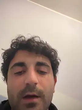 elia2711 Show in webcam