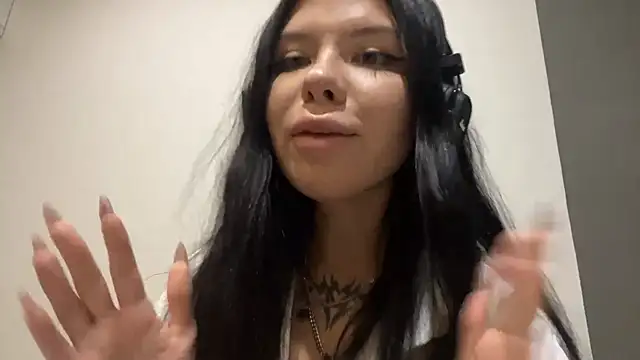 Show modela MichaeleStockon na web-kameri