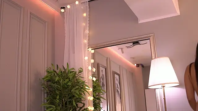 Chatroom XXX en direct de NicoleCellini