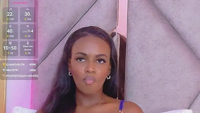 Sally-Noa – Naživo XXX chat